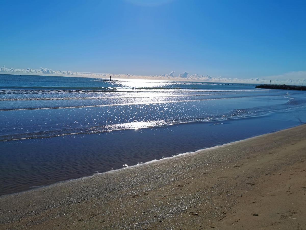Beach Apartments Montesilvano Pescara エクステリア 写真